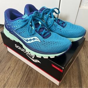 Saucony Breakthru 3 Running Shoes - Blue / Mint